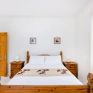 Woburn Apartment